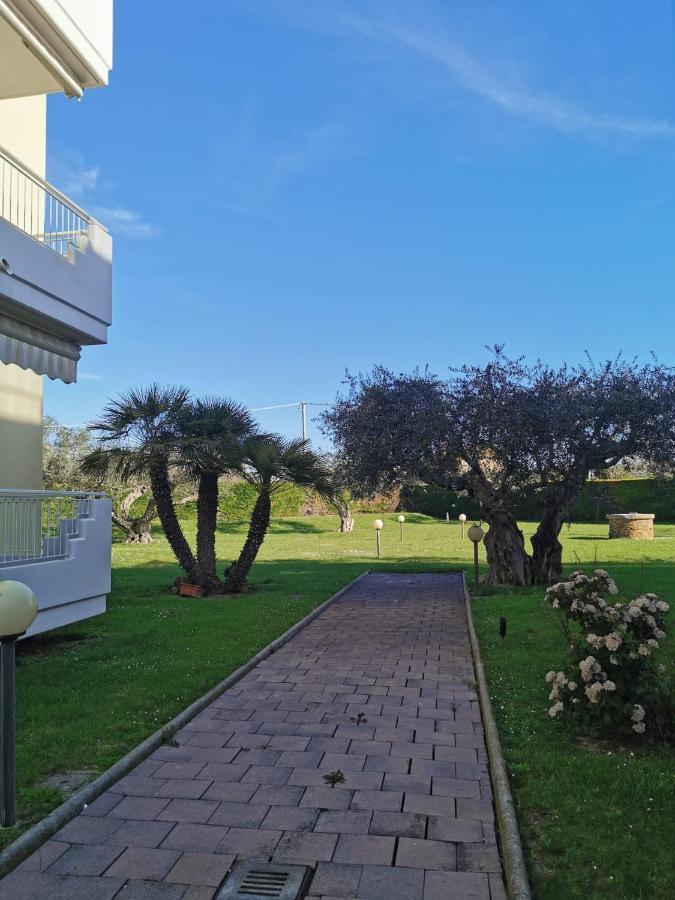 Il Piacere Apartment Pineto Exterior photo
